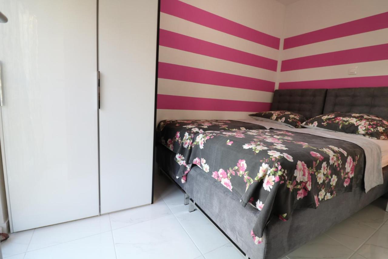 Sneky Daire Pula Dış mekan fotoğraf