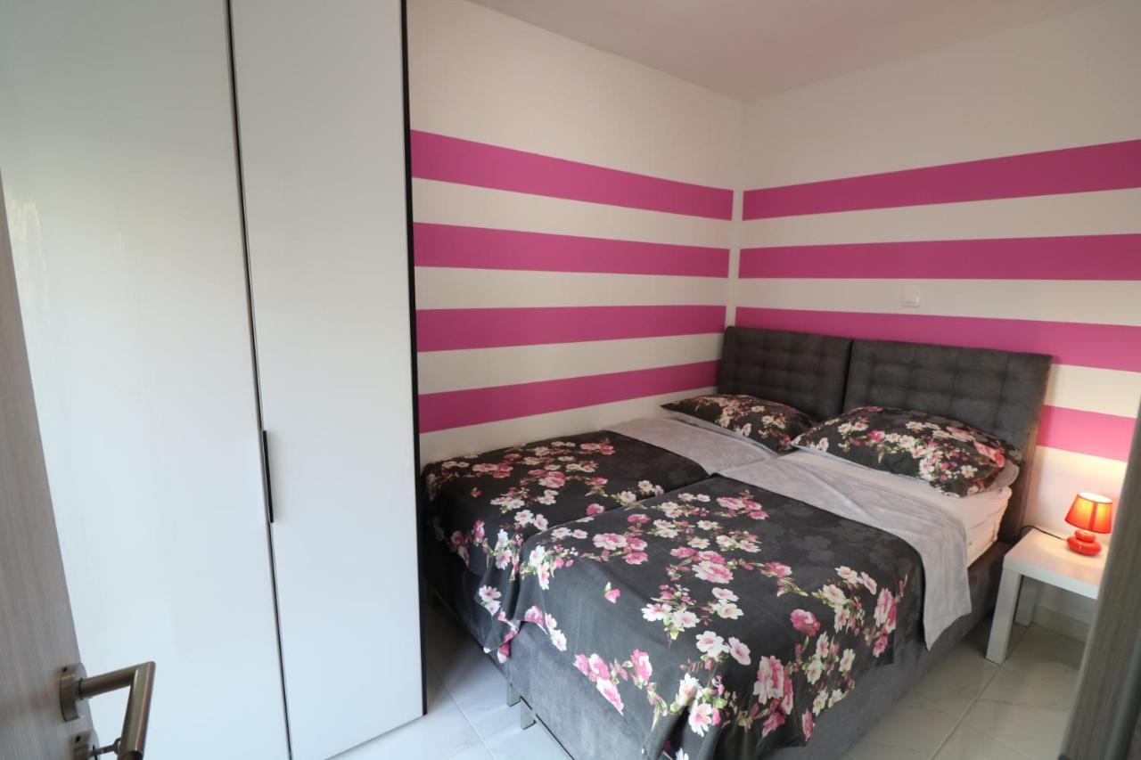 Sneky Daire Pula Dış mekan fotoğraf